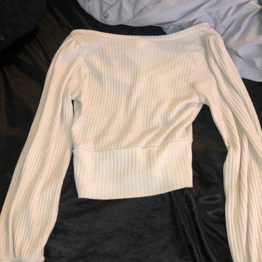 Sweater - Picture 2 of 4
